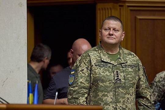    Белый дом: США не вмешиваются в ситуацию вокруг возможного увольнения Залужного
