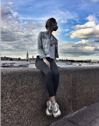 эльвира игнатьева казань учитель. казань учитель английского языка эльвира игнатьева. 15 летняя ученица и 24 летняя учительница. эльвира игнатьева учительница. 25 летняя учительница.