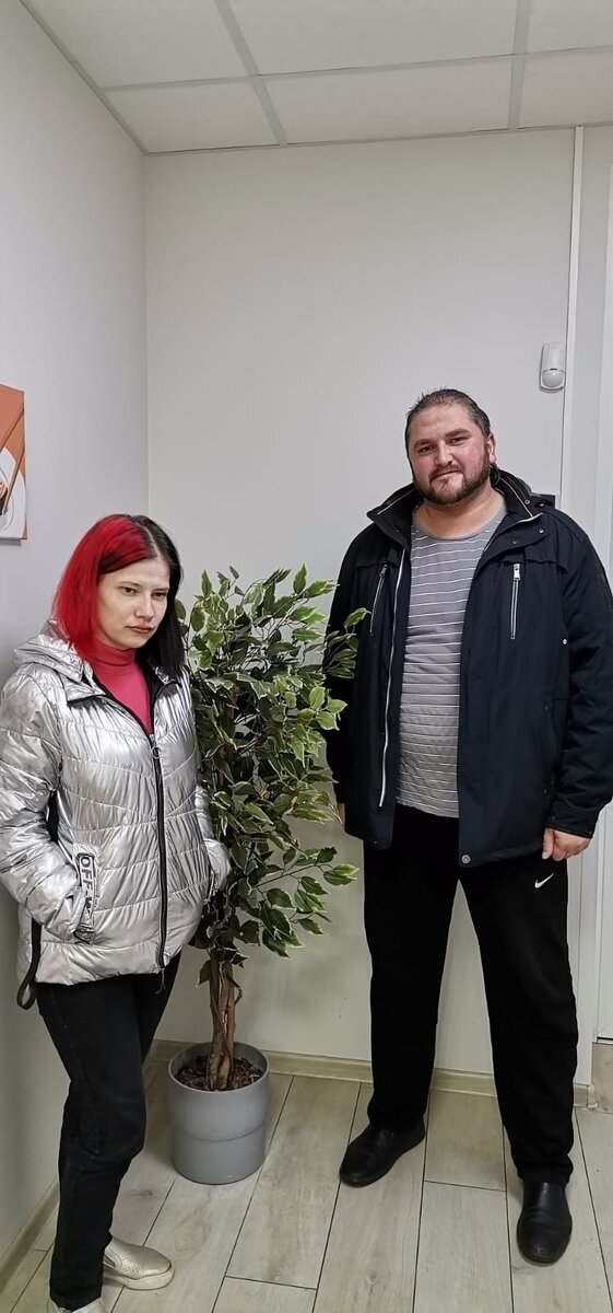 Единственное фото, сохранившееся с брака.  По виду видно, что очень "счастлива" )