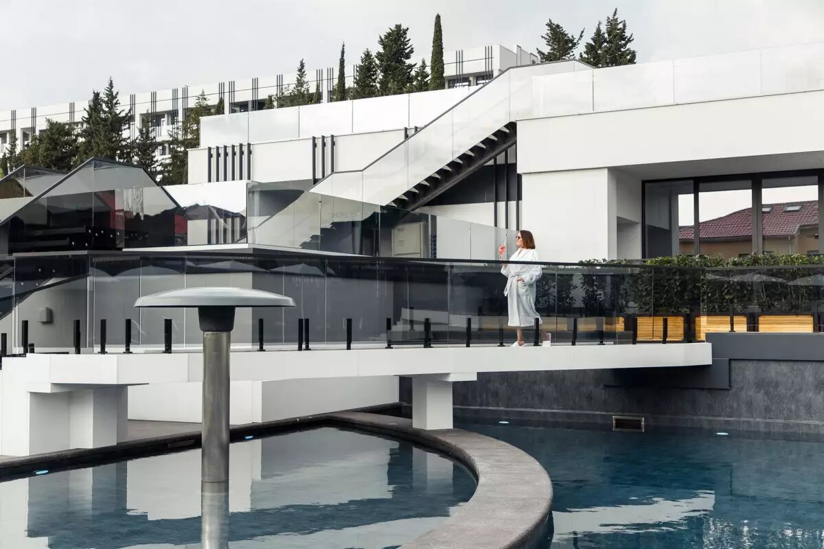 море в сочи сегодня. черное море шторм анапа. море шторм сочи. адлер море зимой. черное море зимой адлер.