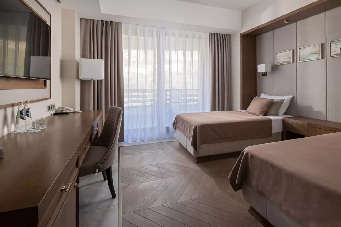 резиденция крымский бриз 5*. крымский бриз парковое ялта. отель крымский бриз ялта. мария резорт крым ялта. топ 10 отелей крыма.