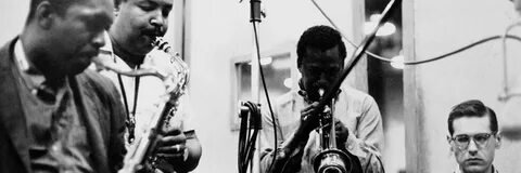 John Coltrane, Julian Adderley, Miles Davis and Bill Evans in studio/pikagi.com