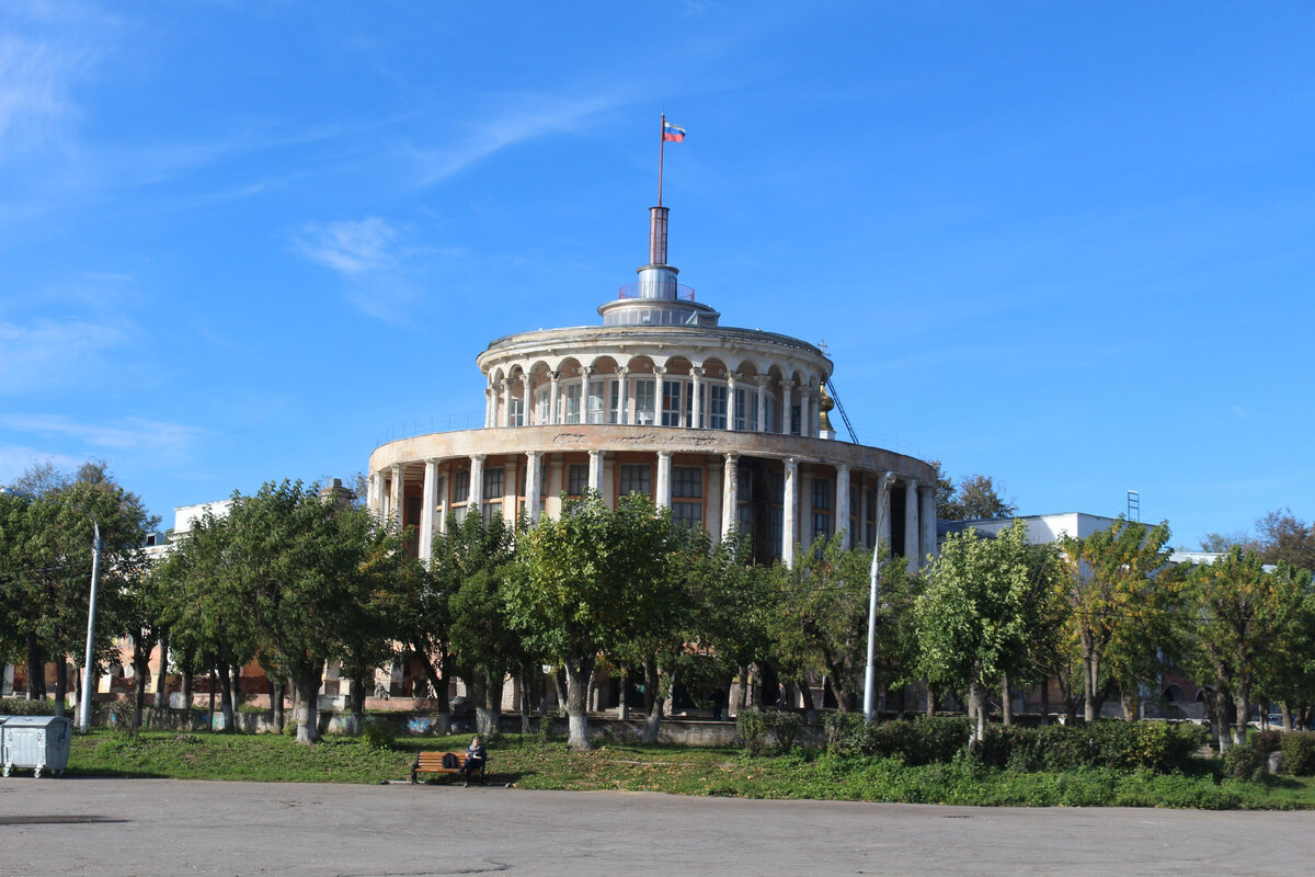 Здание Речного вокзала в г. Тверь в октябре 2015 года, фото автора