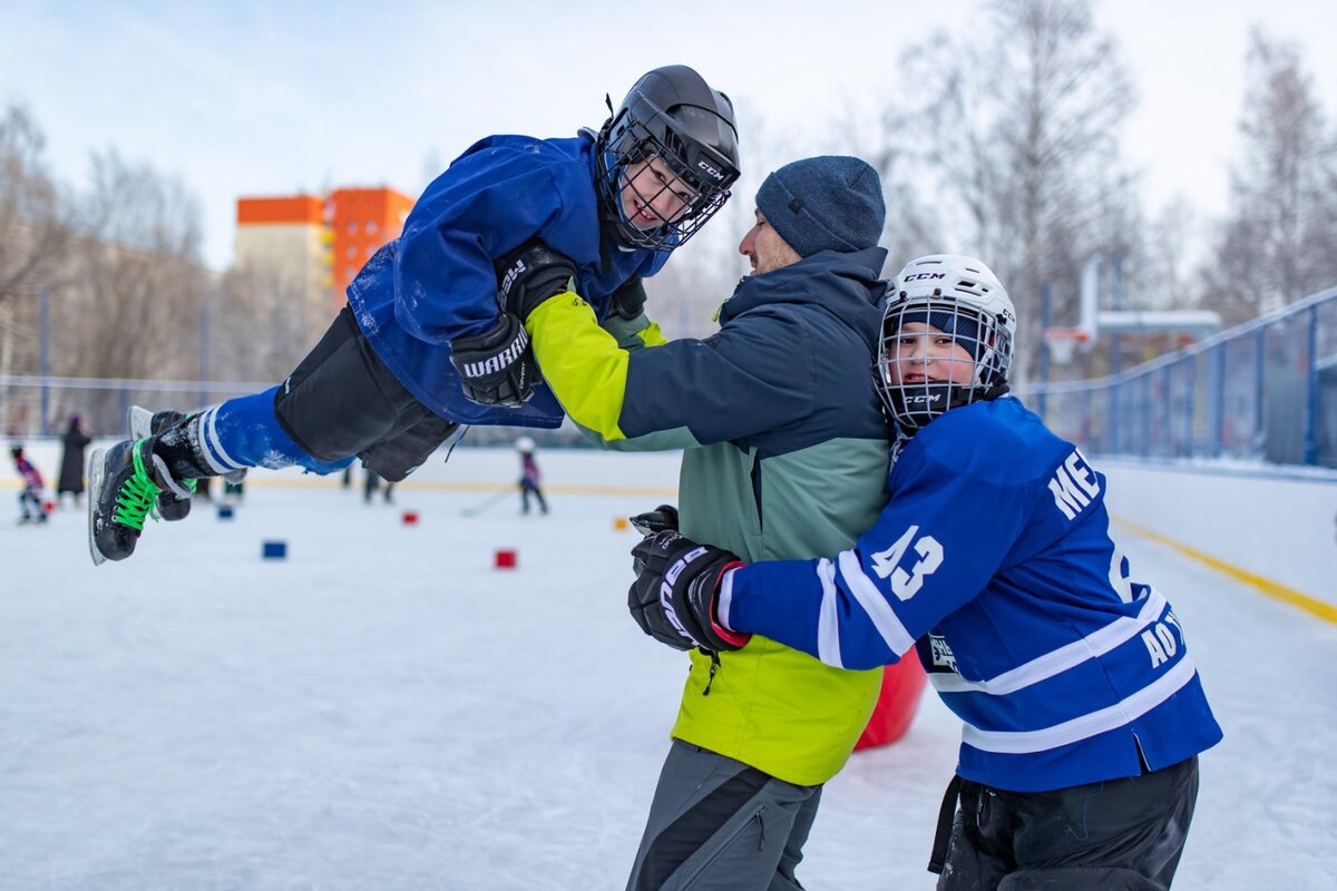    Спортивный праздник на коньках прошел в Сургуте