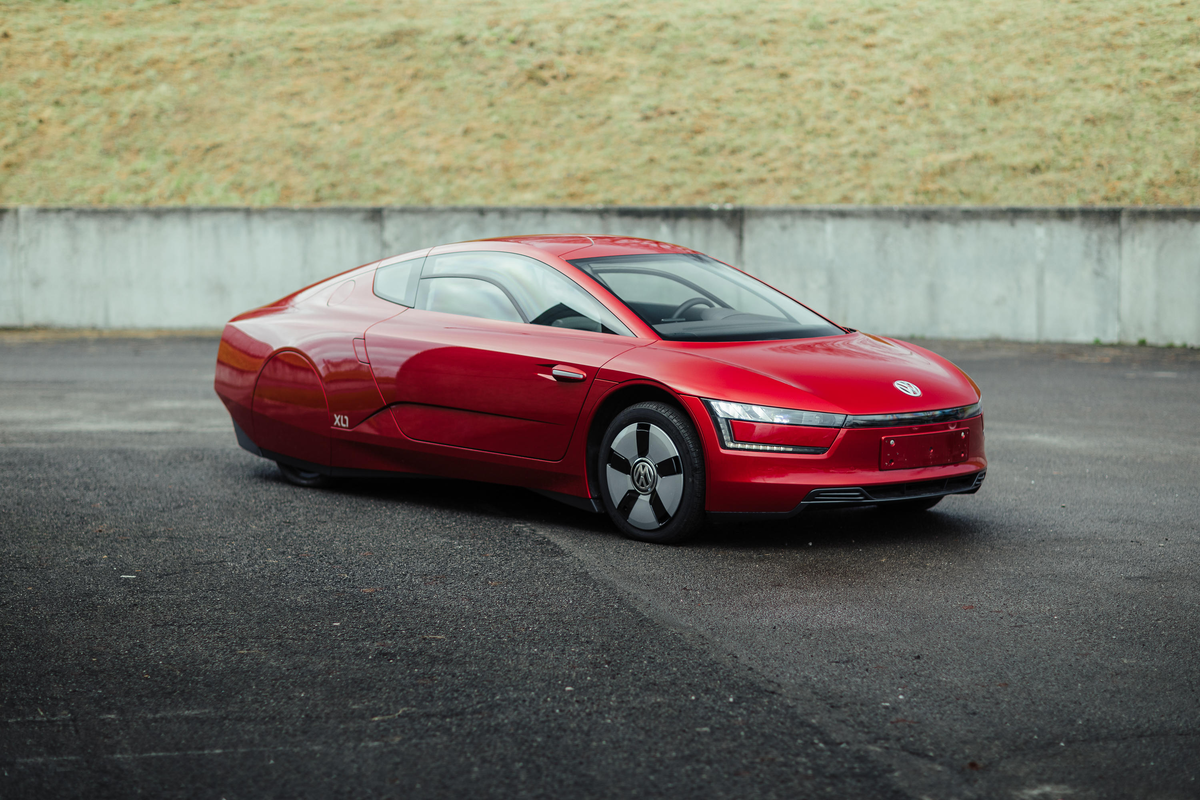 Источник: https://cars.bonhams.com/