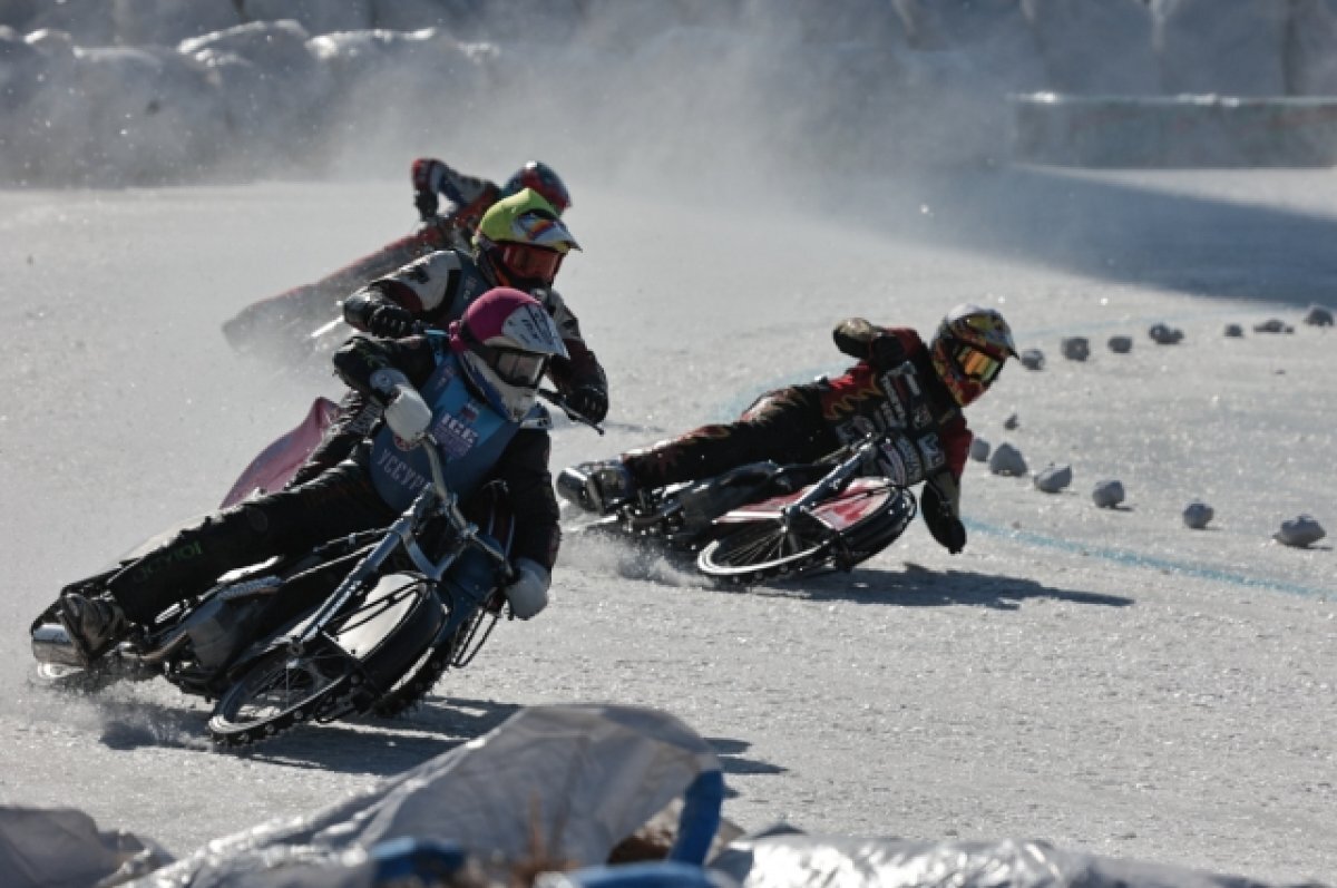    Гонка по спидвею на льду прошла во Владивостоке на «Авангарде»