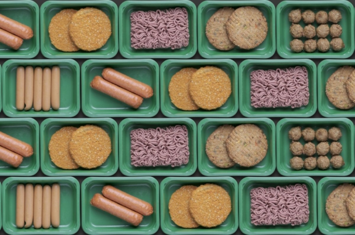 Вредная добавка. Диетолог раскрыла, в каких продуктах есть «мясной клей ...