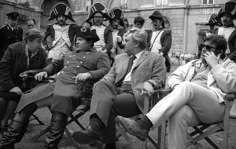 Фильм "Ватерлоо". Кадры со сьемочной площадки.