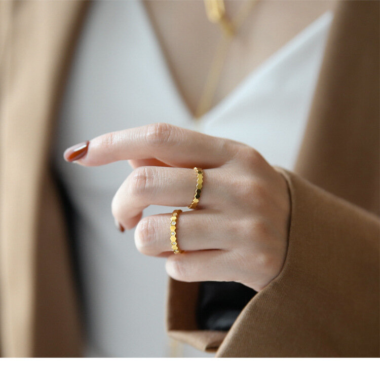 Кольцо из ювелирного сплава. Идеально подойдёт для офиса 