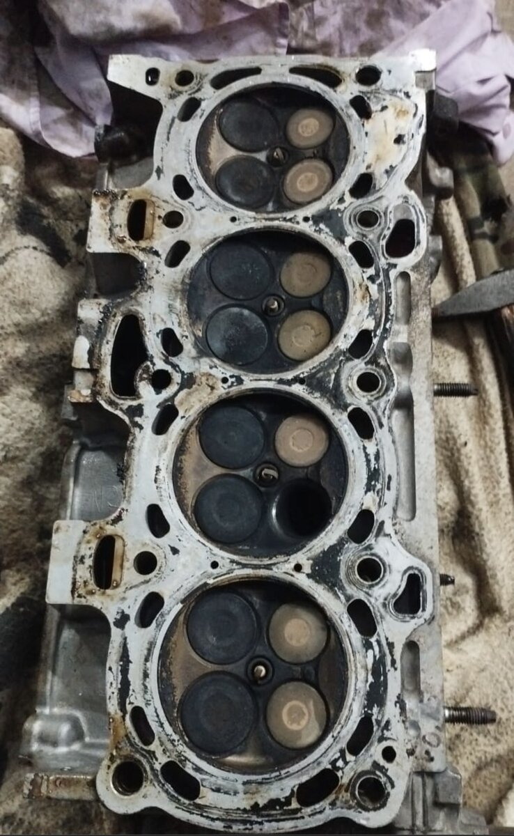 Цилиндр двигателя ваз 2114. Приора 16 клапанов. 4 цилиндр ваз 2114. Объем камеры сгорания гбц 11186. Намытый цилиндр антифризом.