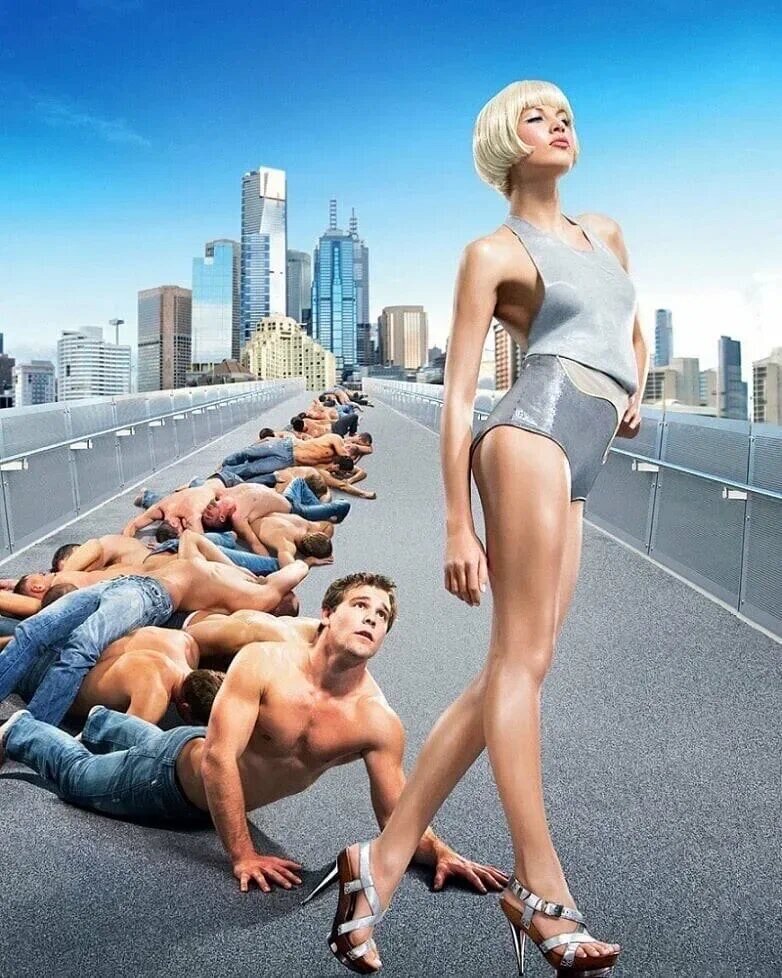 Любой женщине легко найти отношения. Но она всем отказывает!