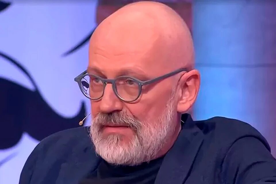 Ведущая концерта. Ведущие на сцене. Телеведущая концертов. Наряды ведущих концертов. Елена север 2021.