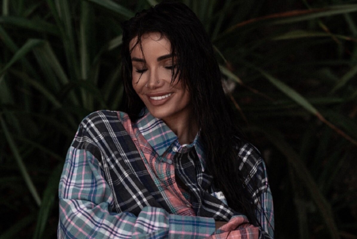 Исчезнувшие фильм 2020. Сложно расставаться с людьми цитаты. Письмо чтобы вернуть девушку. Про подруг которые забыли. Смешные стихи про лену смешные.