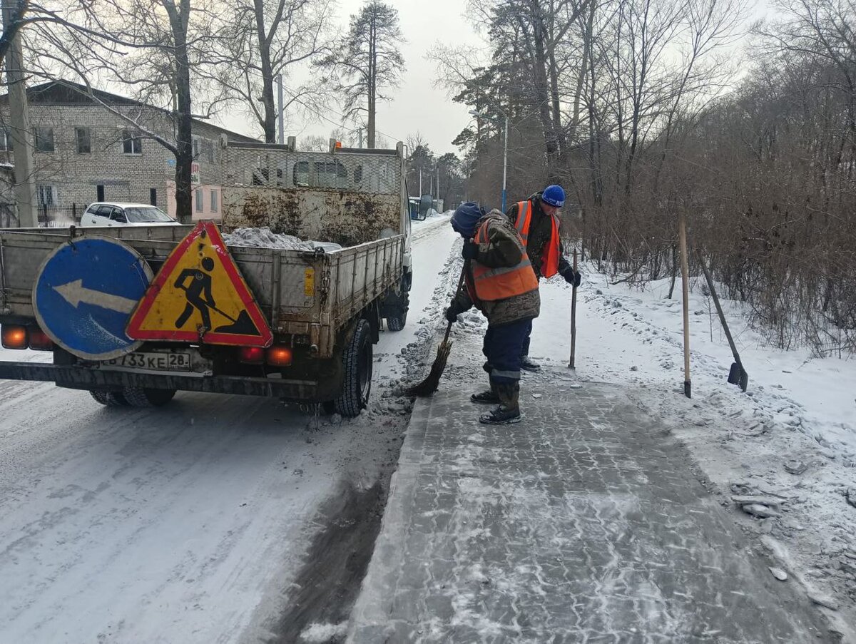 2. Обочина проезжей части. От обочины на проезжую. Обочина проезжей части дороги. Элементы проезжей части.