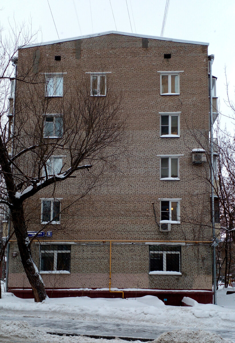 Рис. 1. Улица Черняховского, 11 к2