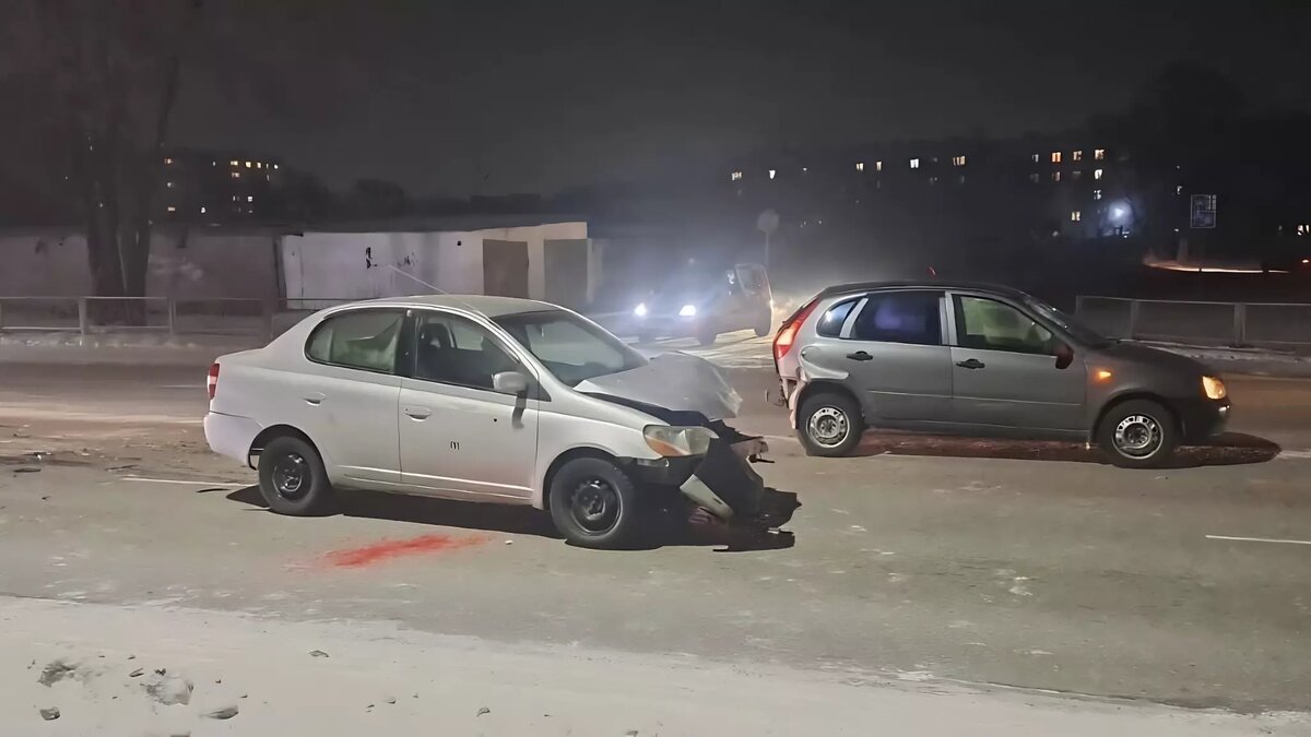     В конце прошлой недели в Хакасии произошли четыре ДТП с пострадавшими. Во всех случаях водители не соблюдали дистанцию, сообщает Госавтоинспекция Хакасии.