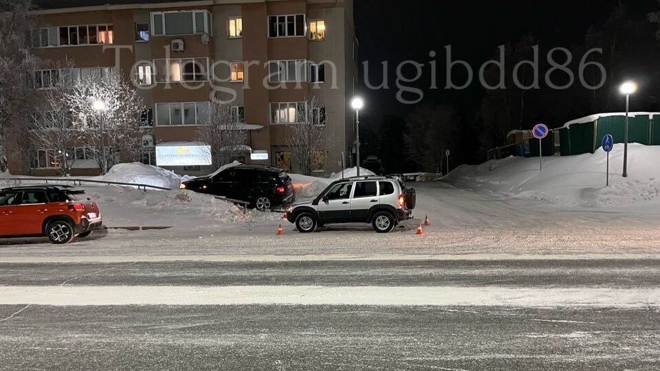    Три человека пострадали в аварии в Югре