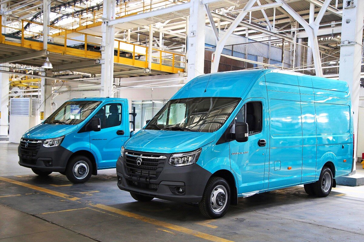 Форд транзит коммерческий. Nissan nv2500. Ниссан нв 400. Коммерческие фургоны. Ford transit фургон.