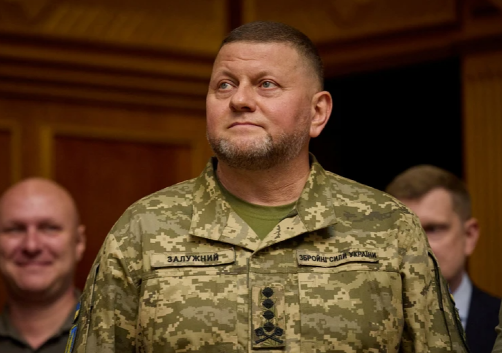    Зеленский подтвердил, что размышляет о замене главкома ВСУ Залужного