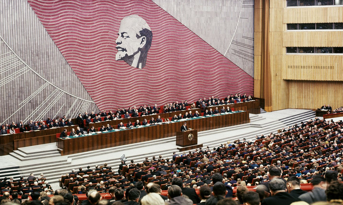 27 съезд кпсс. 3 съезд партии кпсс. брежнев. съезд коммунистической партии ссср. плакаты коммунистической партии,.