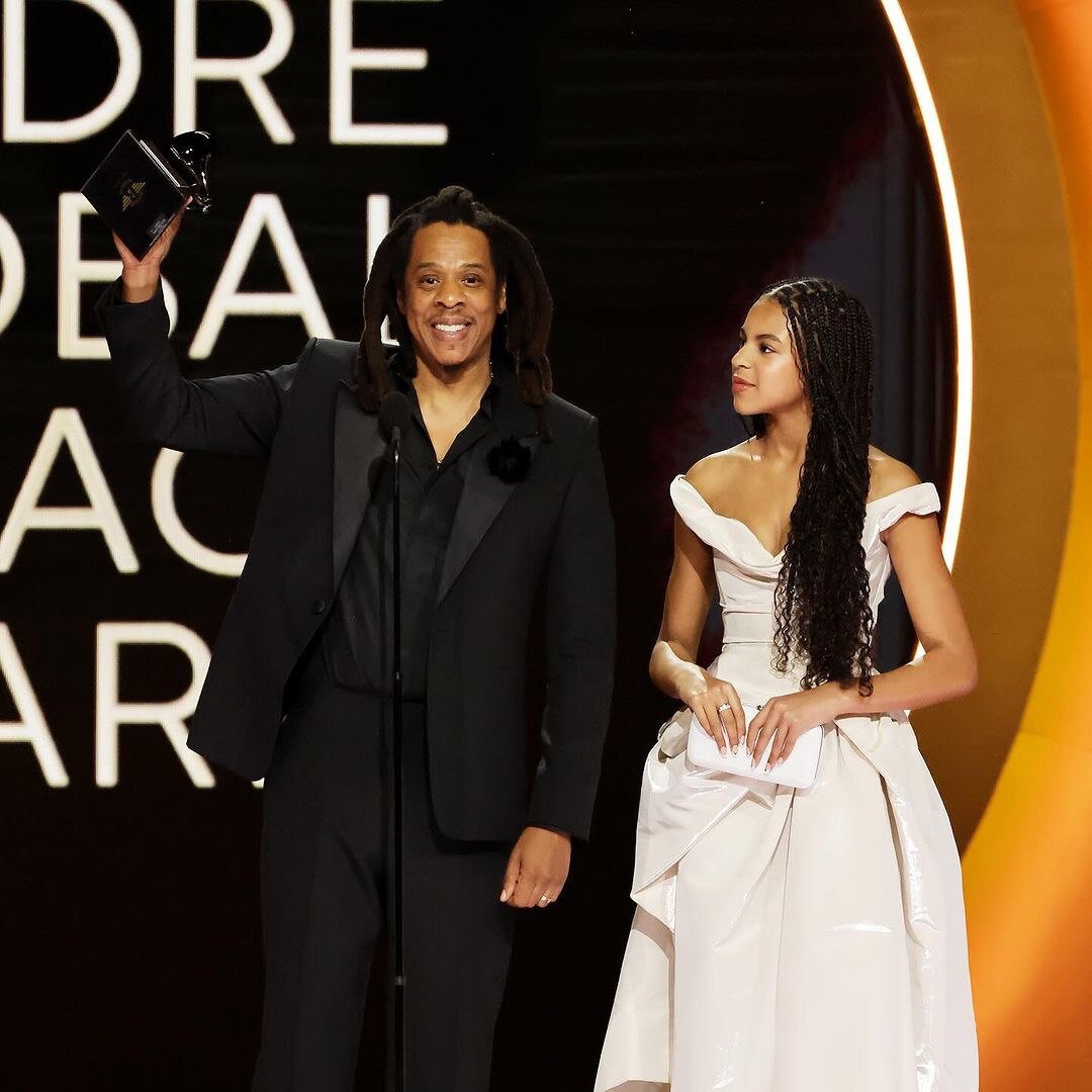 Елена станислав совместимость имен. С такого имени подойдет. Саша характеристика имени. С такого имени подойдет. Значение имени влад.