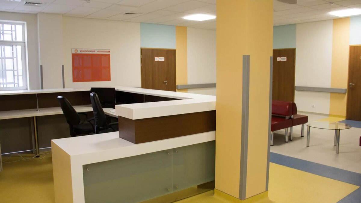     Работу регистратуры платных услуг в нижегородской детской областной больнице приостановили на неопределенное время по причине болезни медрегистраторов. Информация об этом размещена в Telegram-канале медучреждения.