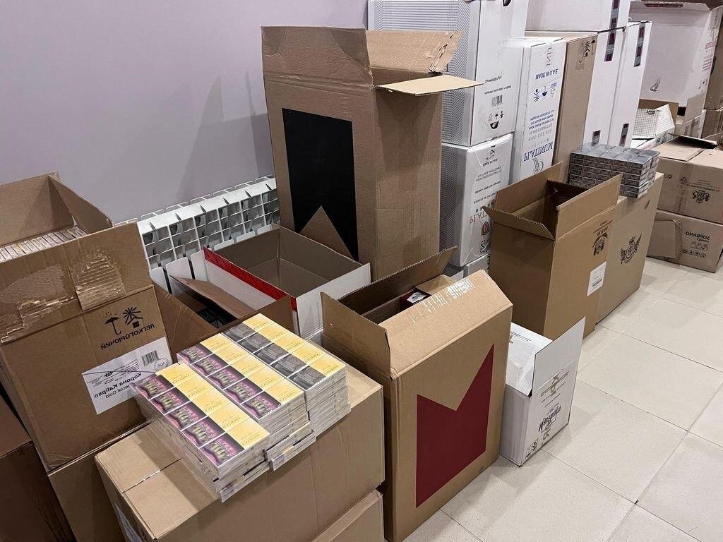 Пятьсот сорок три тысячи семьдесят два. Тридцать миллионов двести тысяч сто три цифрами. Семьдесят пять тысяч. Двадцать восемь миллионов пятнадцать тысяч триста два цифрами. Триста тридцать три тысячи.