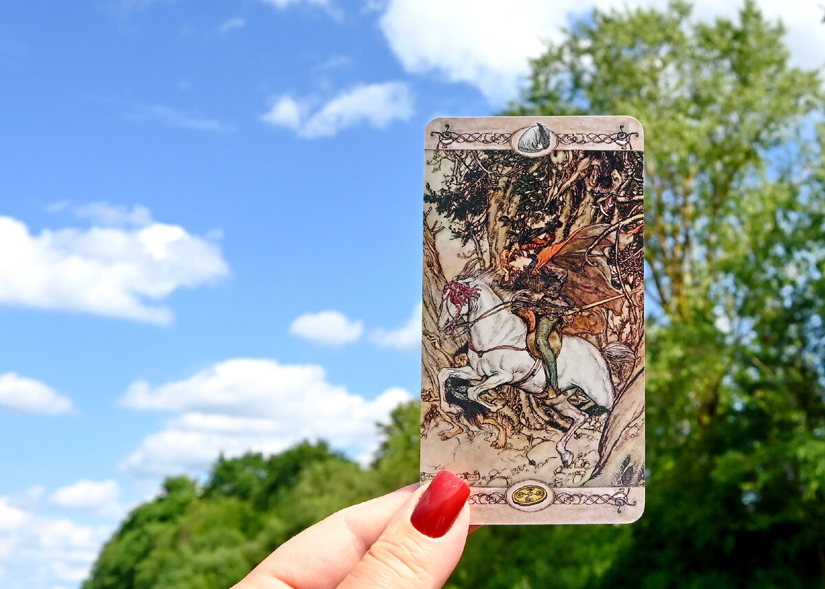 вопросы таро на отношения и любовь.