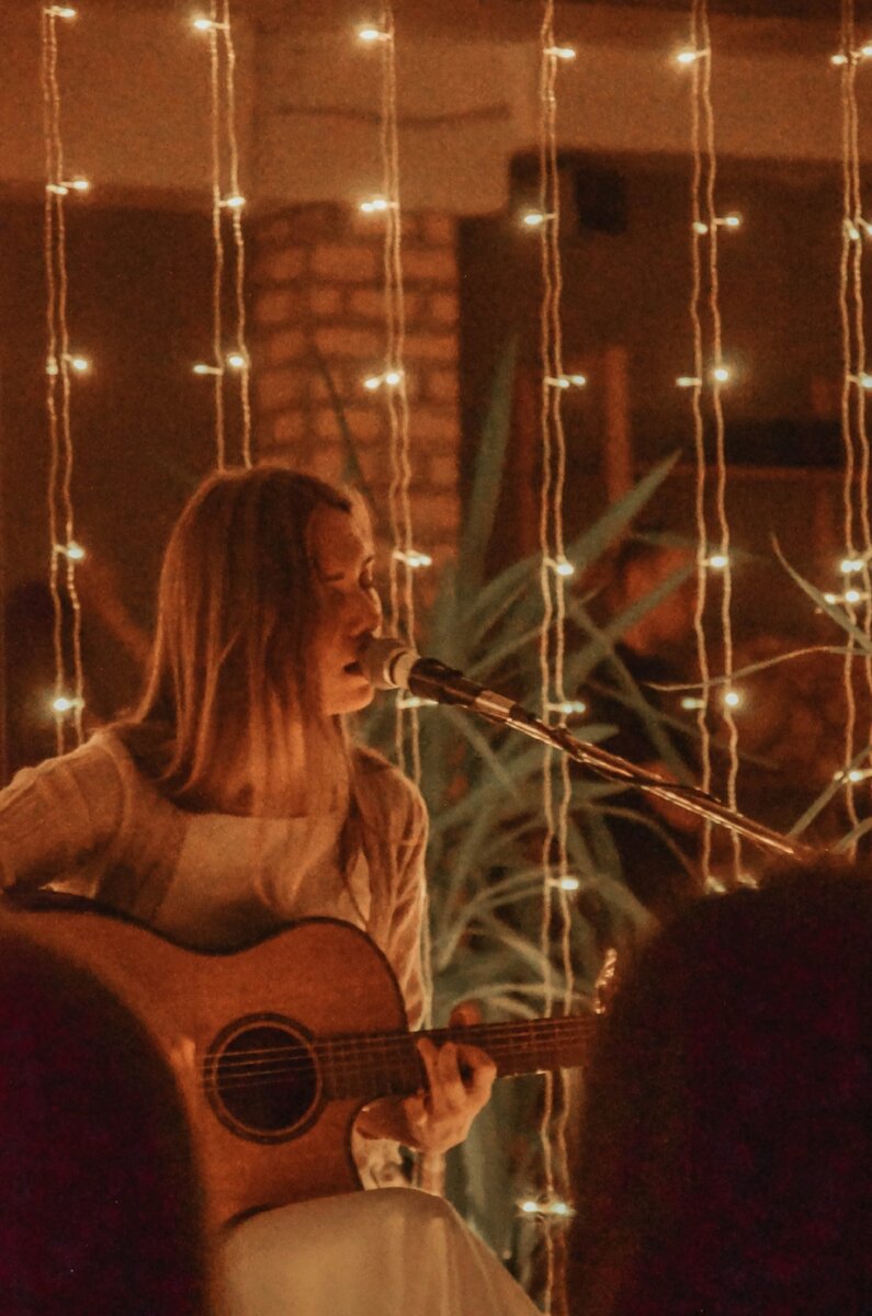 Помимо того, что состояние надо уловить, его надо удержать и передать слушателю. 