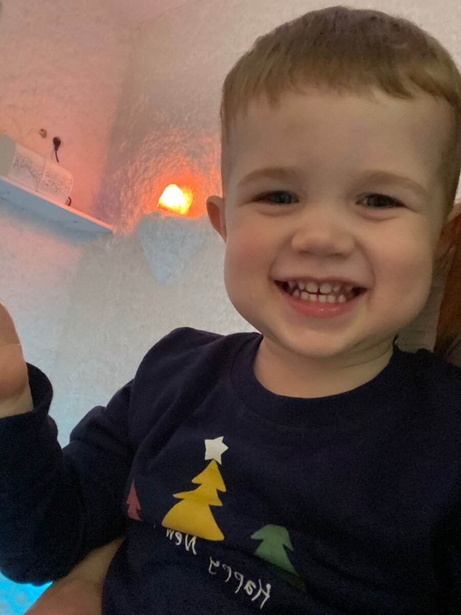 Рому любят всё люди, которых он встречает