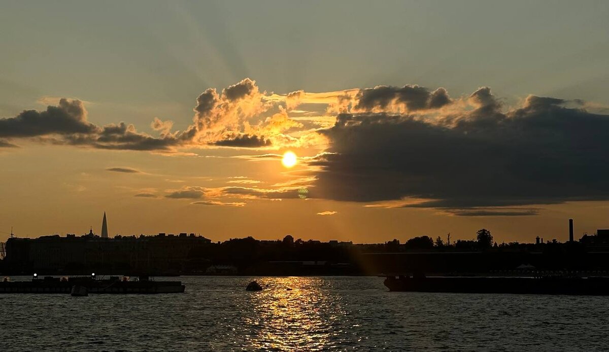 Нева. Санкт-Петербург