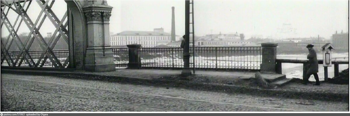 Крымский мост. Источник: фильм "Дитя большого города", режиссер Е .Бауэр.