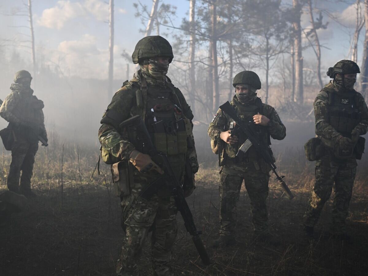    Российские военные в зоне проведения спецоперации© РИА Новости / Алексей Майшев