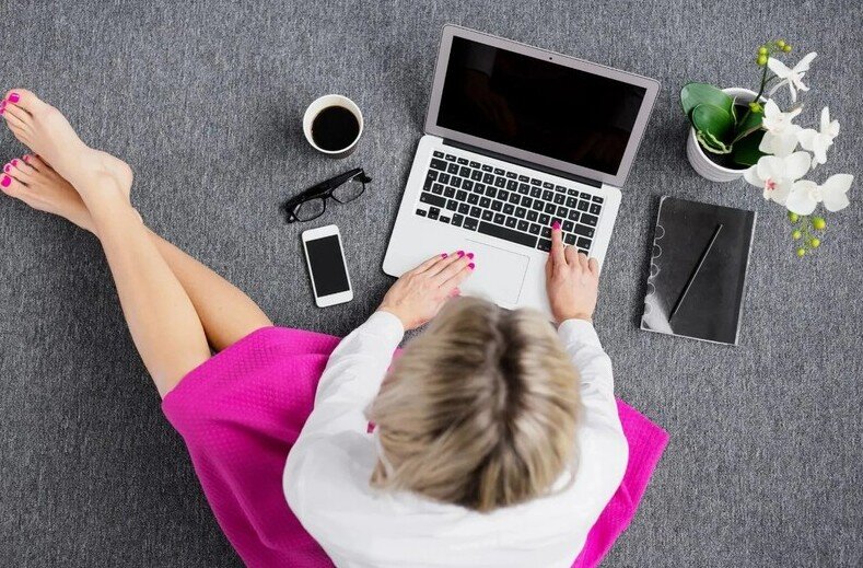 компьютер для детей. ищу учусь. взрослые за компьютером. ищу учусь. ищу учусь.