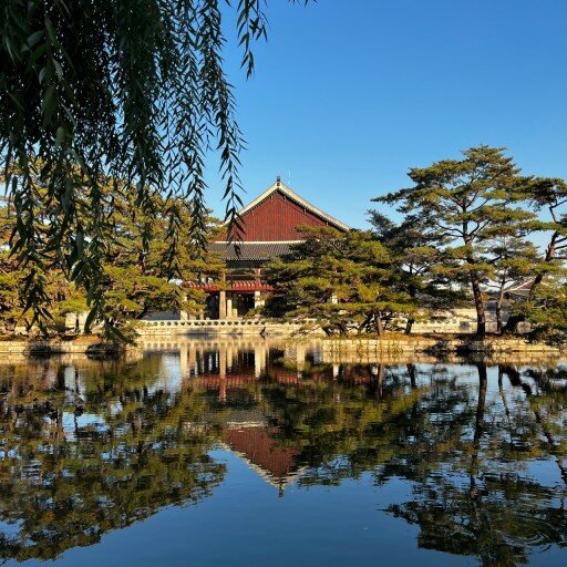 Дом у озера 