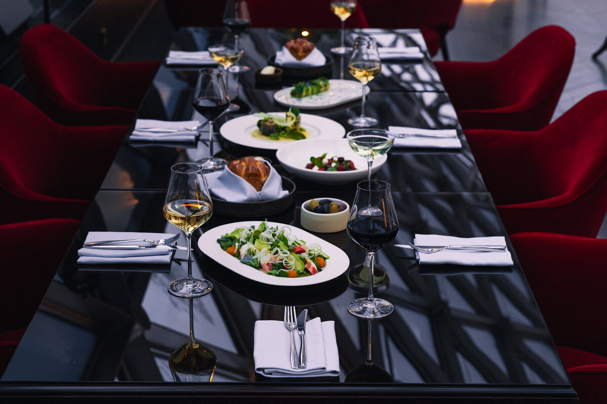 романова 99 новосибирск император. ресторан император банкетное меню. эрмитаж ресторан блюда. кафе император находка. ресторан эрмитаж тула.