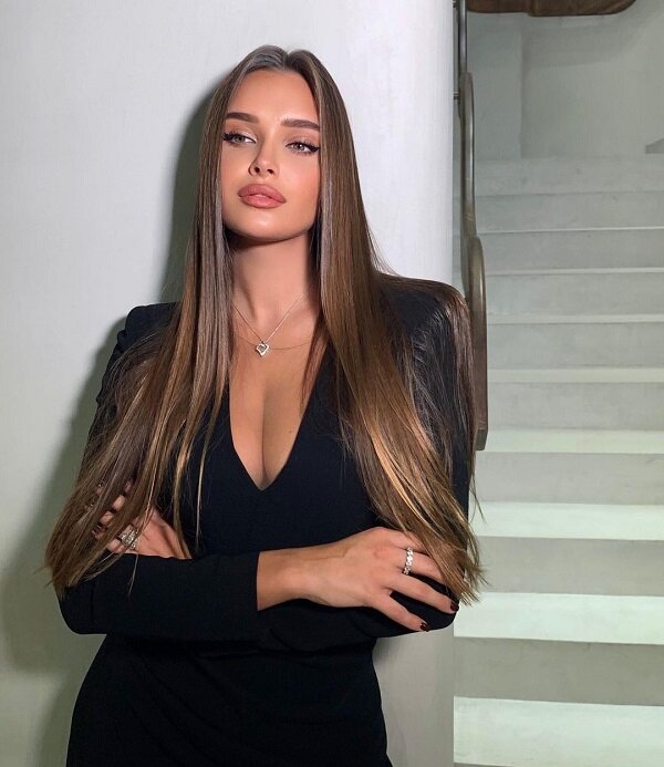 Вот это ножки!" Олимпийская чемпионка Севастьянова показала откровенное фото в ч