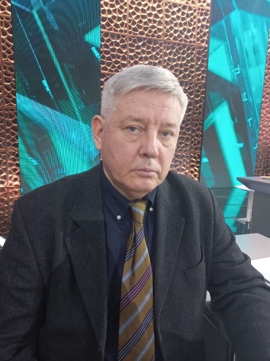 Натуральная сортировка. Сортировка яблок. Сортировка слиянием сложность алгоритма. Производство сока. Сортировка картинка.