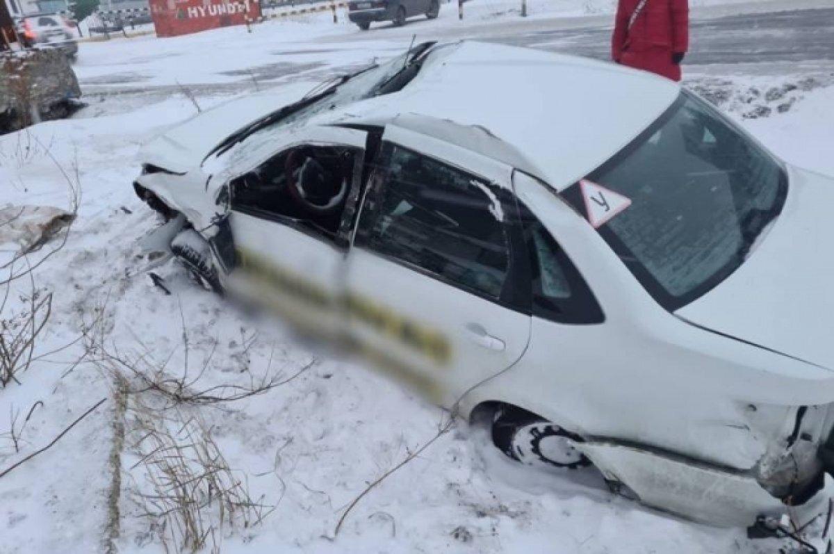    Мужчина опрокинул автомобиль Lada Granta и покинул место ДТП.