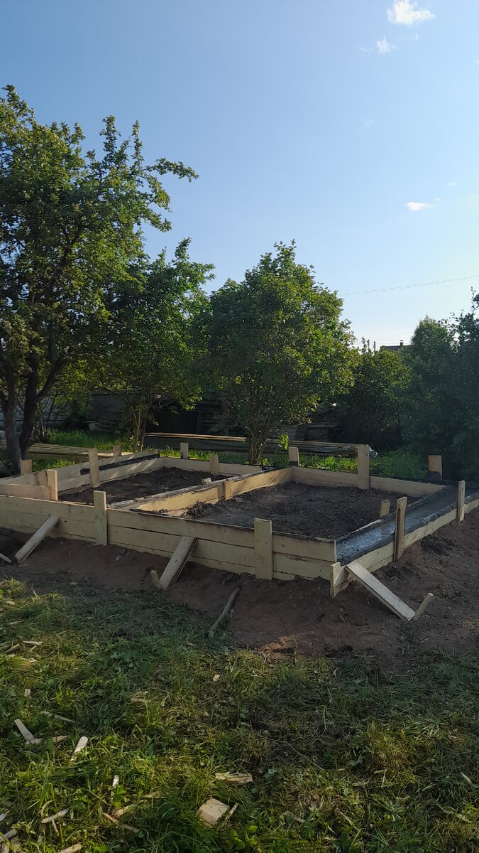 Мелкозаглубленный  ленточно- монолитный, армированный фундамент