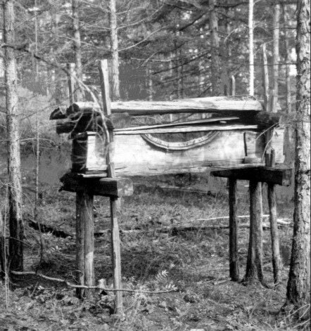 Намогильное сооружение эвенков