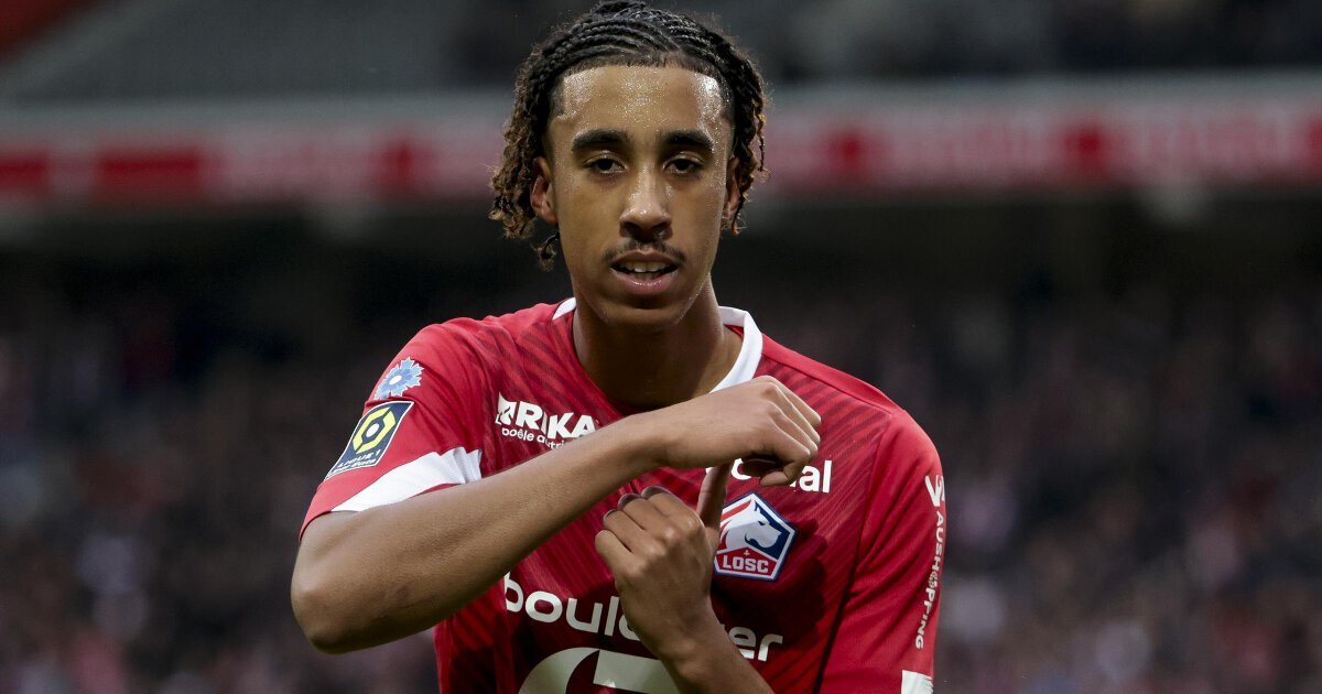 сила удара футболиста