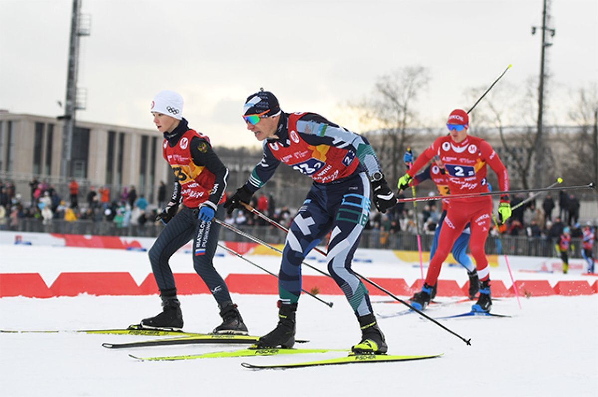    Российские лыжники.