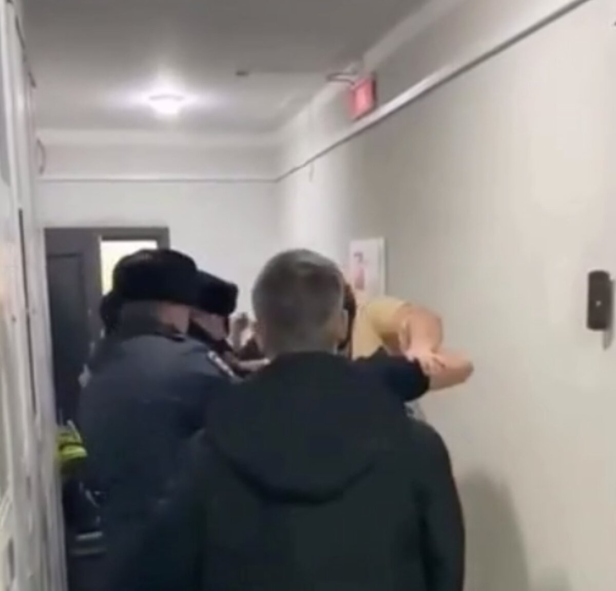 Отдел полиции заря балашиха. Начальник полиции реутов. Форма жд полиции. Полиция город балашиха. Полиция город балашиха.