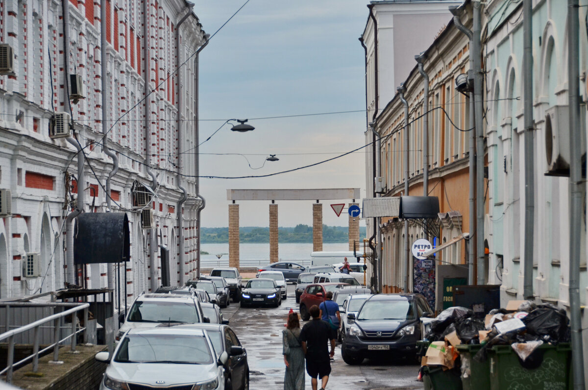 Здесь чувствуешь жизнь»: чем интересна Рождественская улица в Нижнем  Новгороде | Путешествия по городам и весям | Дзен