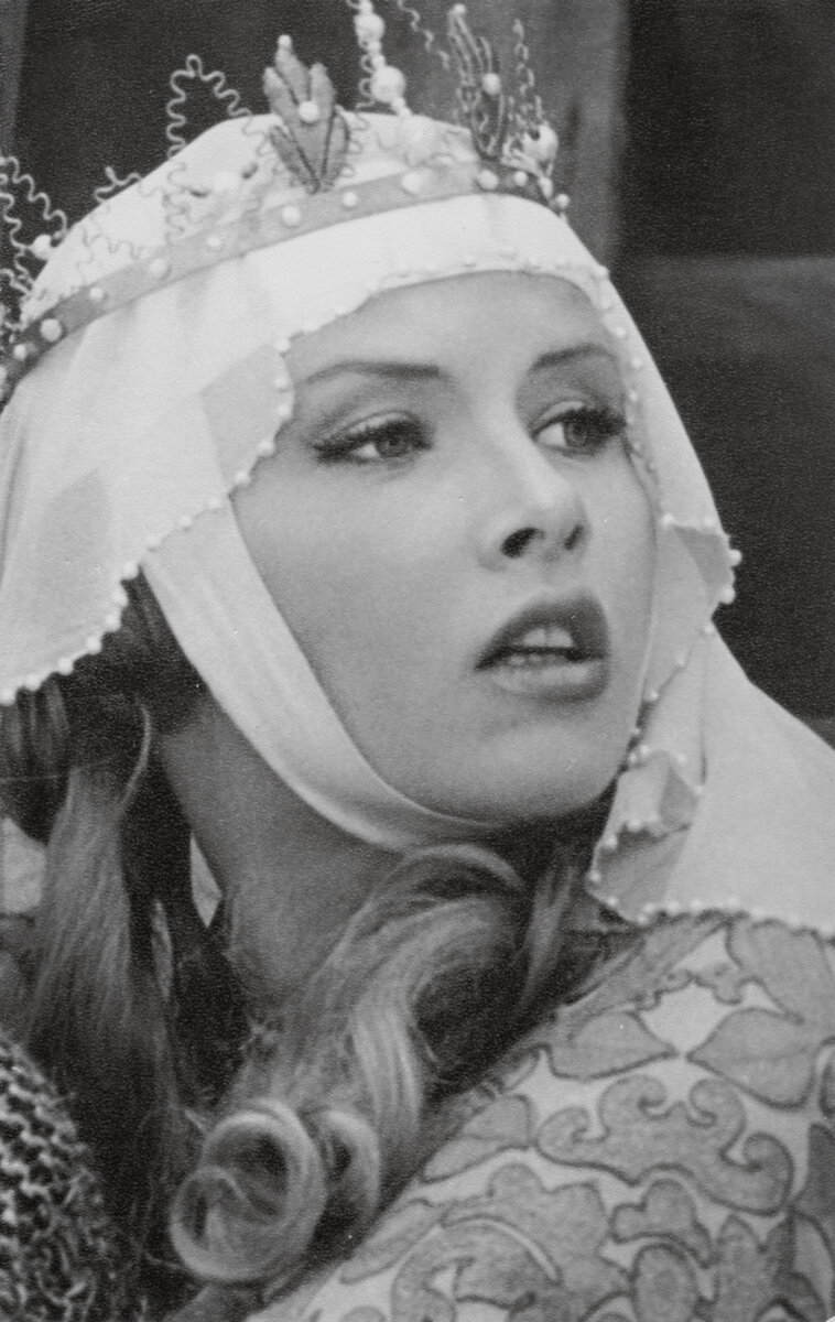 Тамара Акулова в фильме «Баллада о доблестном рыцаре Айвенго», 1982