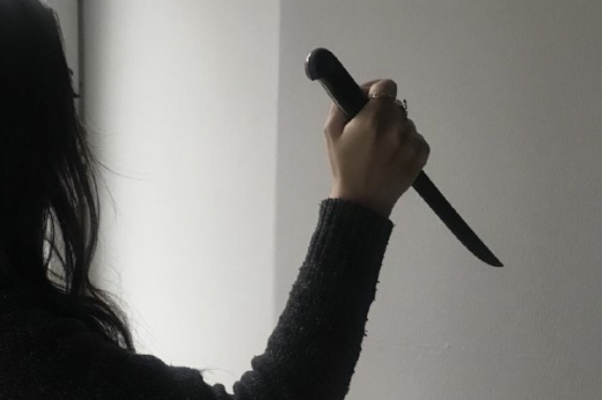    В Омске женщины устроили драку с поножовщиной