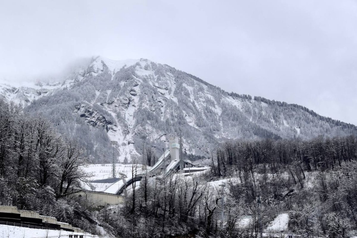    Синоптики предупредили, что в горах Сочи ожидается сильный снег