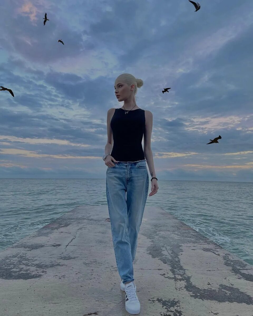 Я девочка и не хочу ничего решать. Хочу новую девушку. Прикольные статусы. Мемы про девушек бывшего парня. Хочу новую девушку.