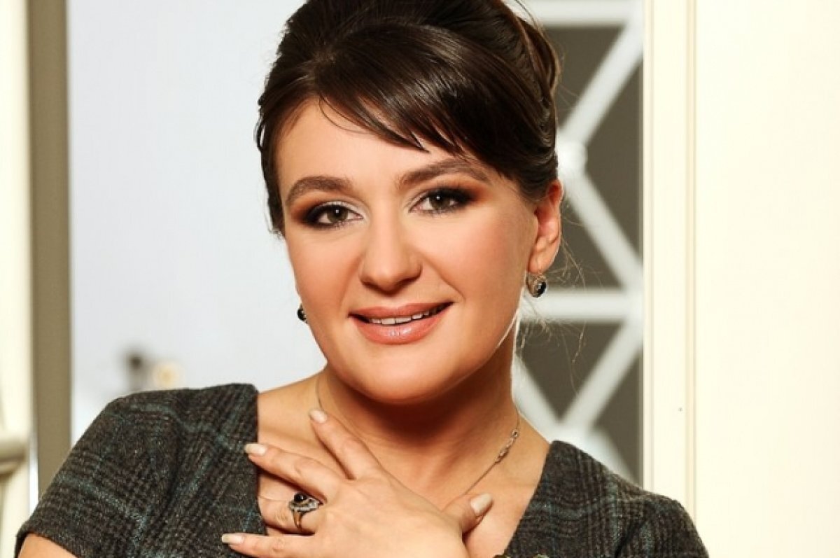    Звезда «Улиц разбитых фонарей» боится лишиться дома из-за женихов дочери